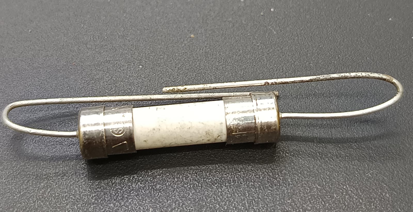 ET2.5AH250V