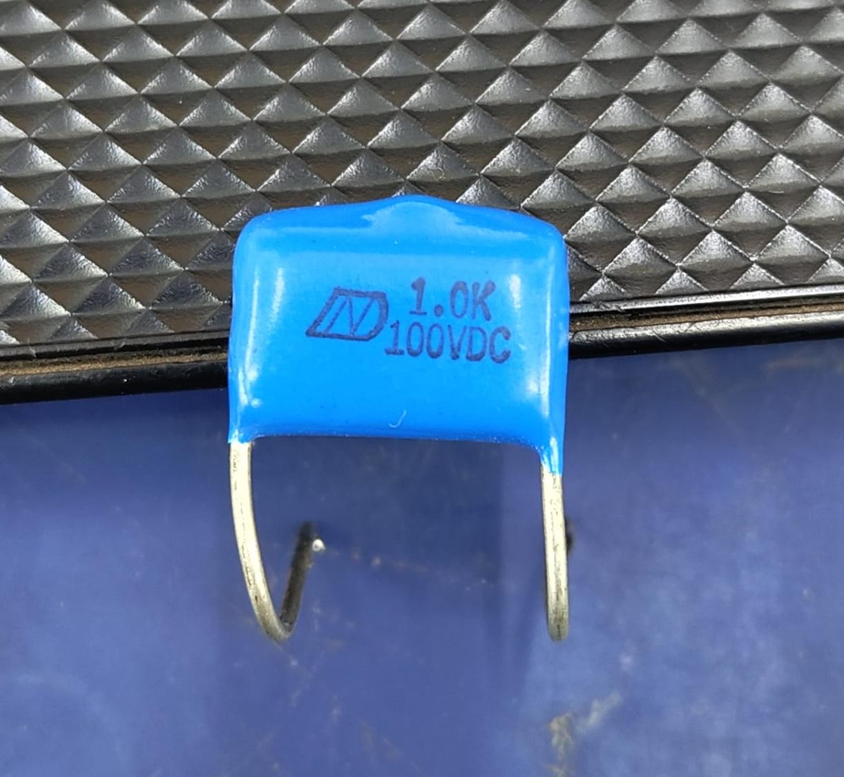 1.0K 1000VDC